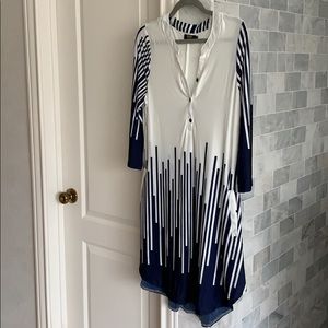 Silky blue and white tunic top with pockets